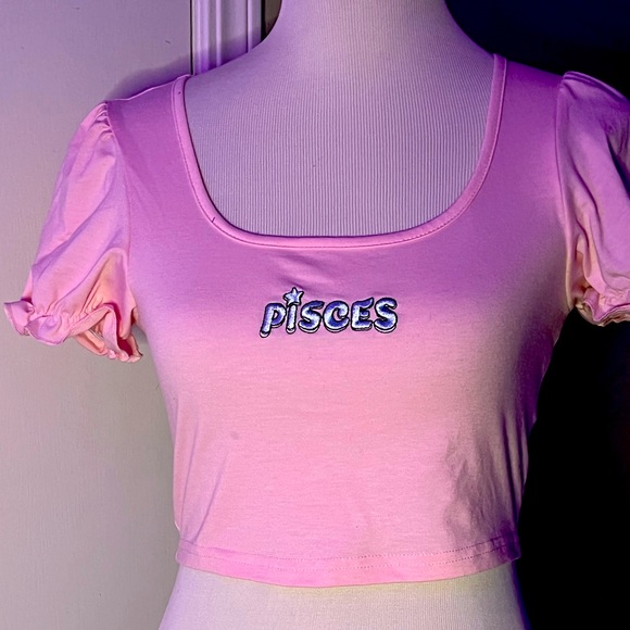 Pink Pisces shirt ♓️ - Picture 1 of 5